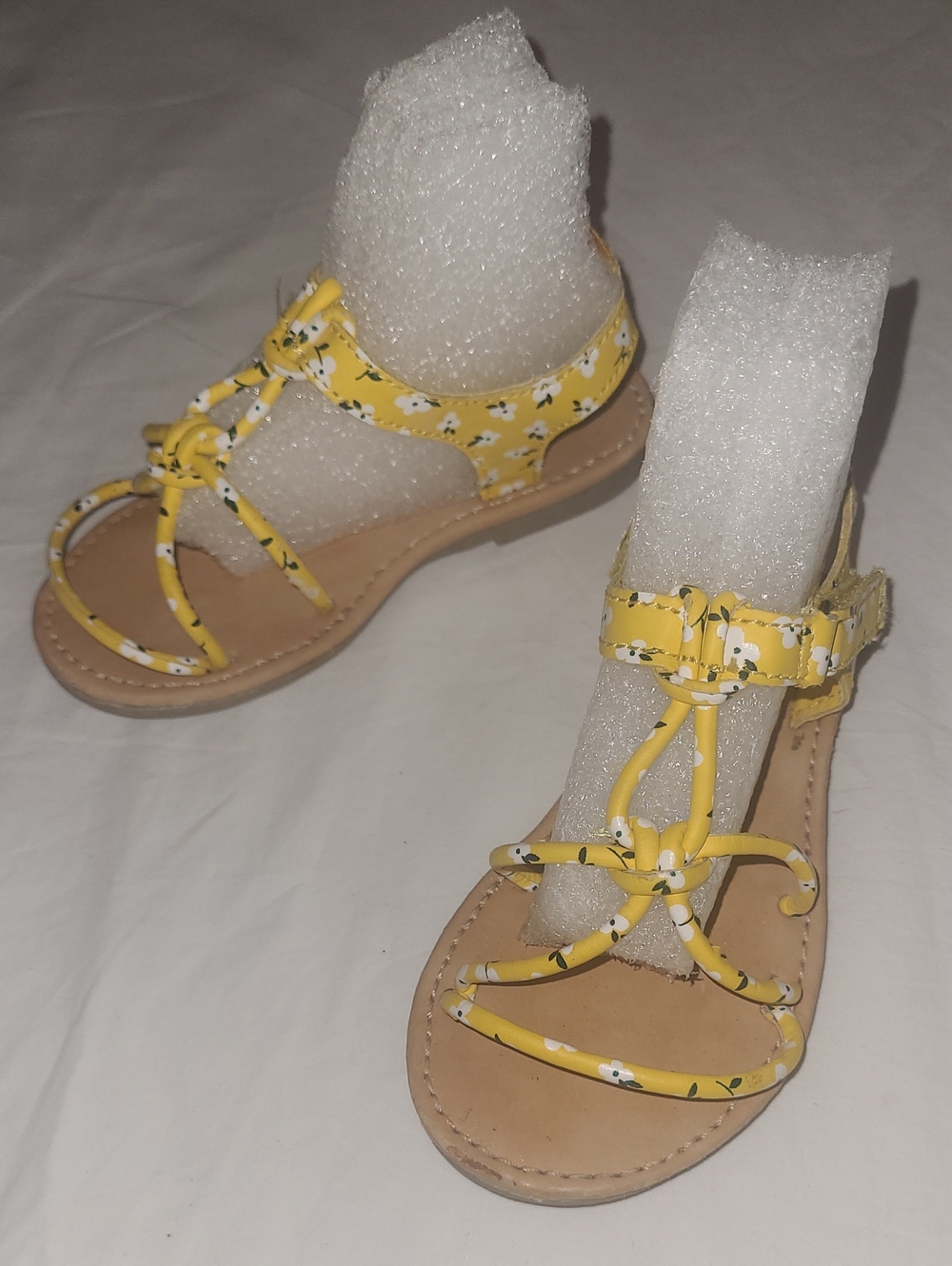 Carter's Little Girl Yellow Sandals With Little White Flower Print, Size 6